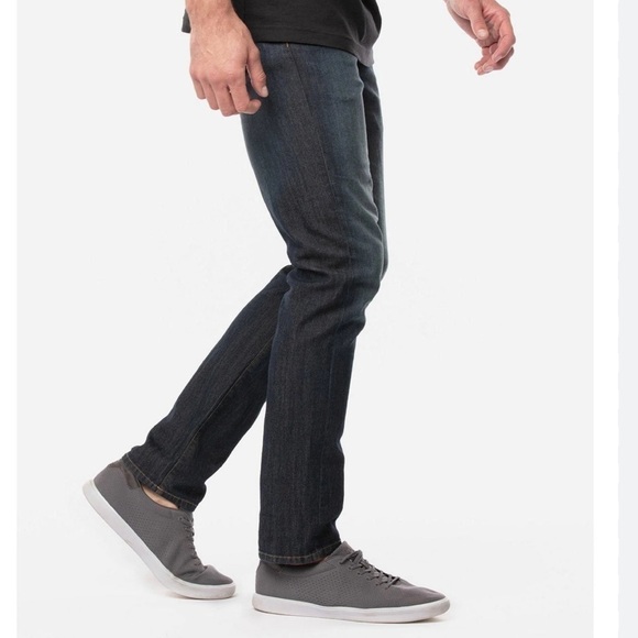 Men’s Travis Mathew Legacy Denim Jeans Pants Size 32 - Picture 3 of 15